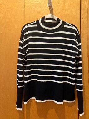 NWOT Rachel Zoe Black and White Striped Crewneck Sweater. Size M